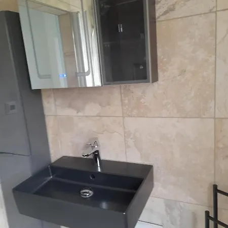 Ferienwohnung-moewe-146-mit-terrasse-und-garten * Schillig