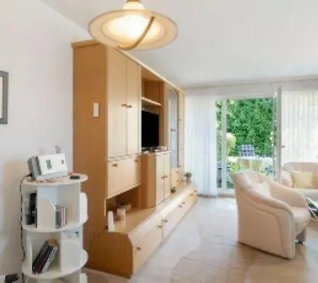 Ferienwohnung-moewe-146-mit-terrasse-und-garten * Schillig
