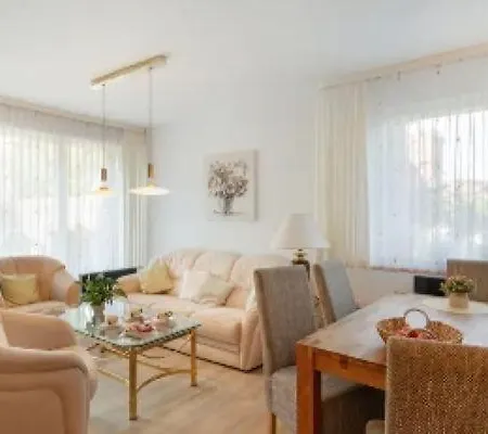Ferienwohnung-moewe-146-mit-terrasse-und-garten Schillig